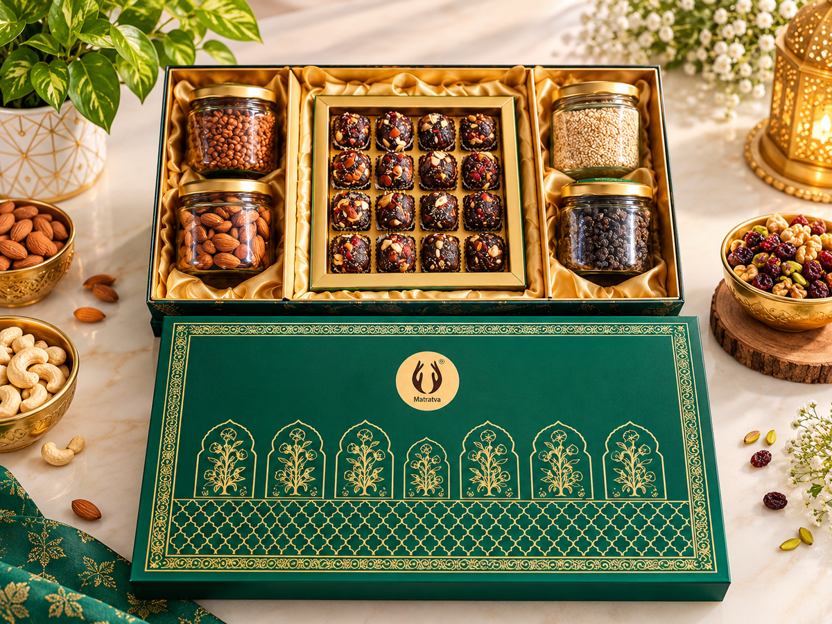 Matratva Annapurna Green Premium Gift Hamper – Dates Dry Fruit Laddu, Dry Fruit Namkeen, Almond Honey & Quinoa Seed Mix | ₹2950